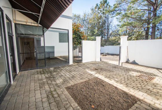 12K SQ FT Bdg Near SMC in Spartanburg, 55 Parking Spaces photo 32