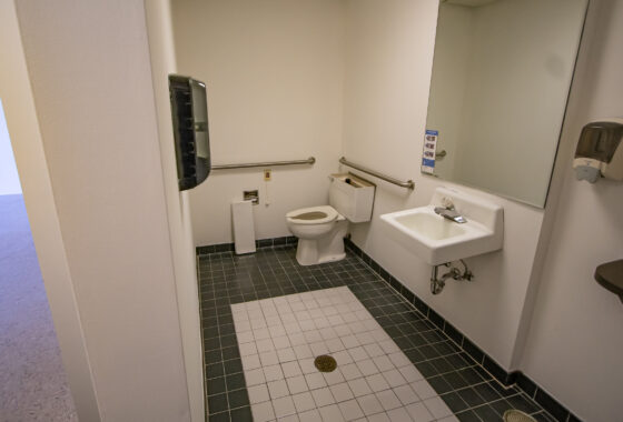 12K SQ FT Bdg Near SMC in Spartanburg, 55 Parking Spaces photo 38