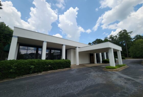 12K SQ FT Bdg Near SMC in Spartanburg, 55 Parking Spaces photo 47