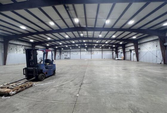 15K SQ FT Warehouse Space- 4 Miles to I-85 photo 3