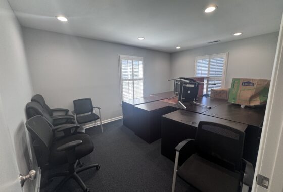 7 Office Suite- 1,600 SQ FT- Seneca photo 10