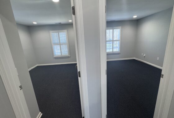 7 Office Suite- 1,600 SQ FT- Seneca photo 9