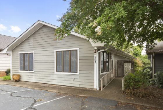 Office Building in Walhalla- Near HWY 28 photo 1