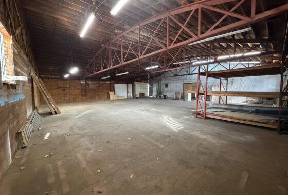 1770 SQ FT Warehouse Space Near Downtown Seneca photo 20