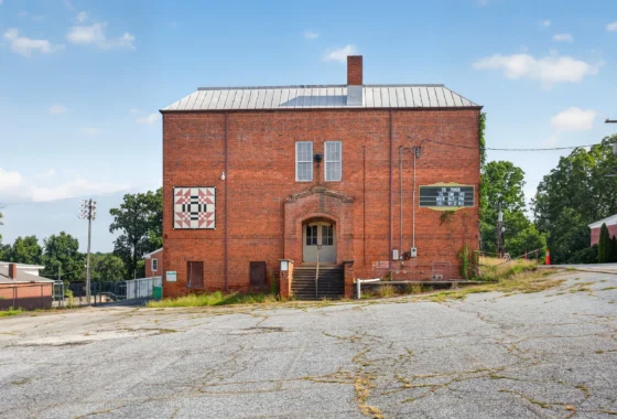 201 N COLLEGE ST WALHALLA SC 29691 photo 4