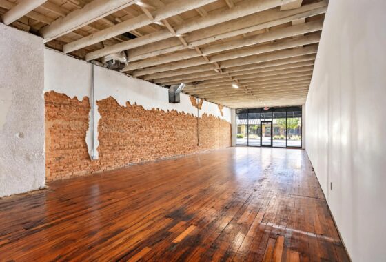 25 South Commerce Street | 1,820 Sq Ft photo 1